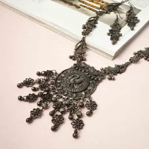 Traditional Elegant Lady Jewel Set