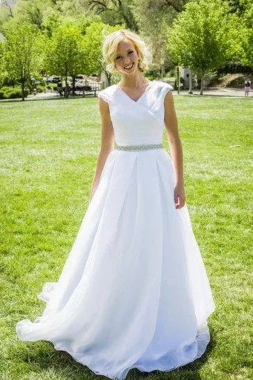 V-neckline White Organza Wedding Dress with Rhinestones Belt