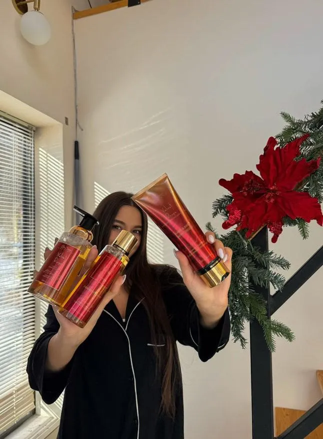 Velvet Rouge Hand & Body Moisturizer