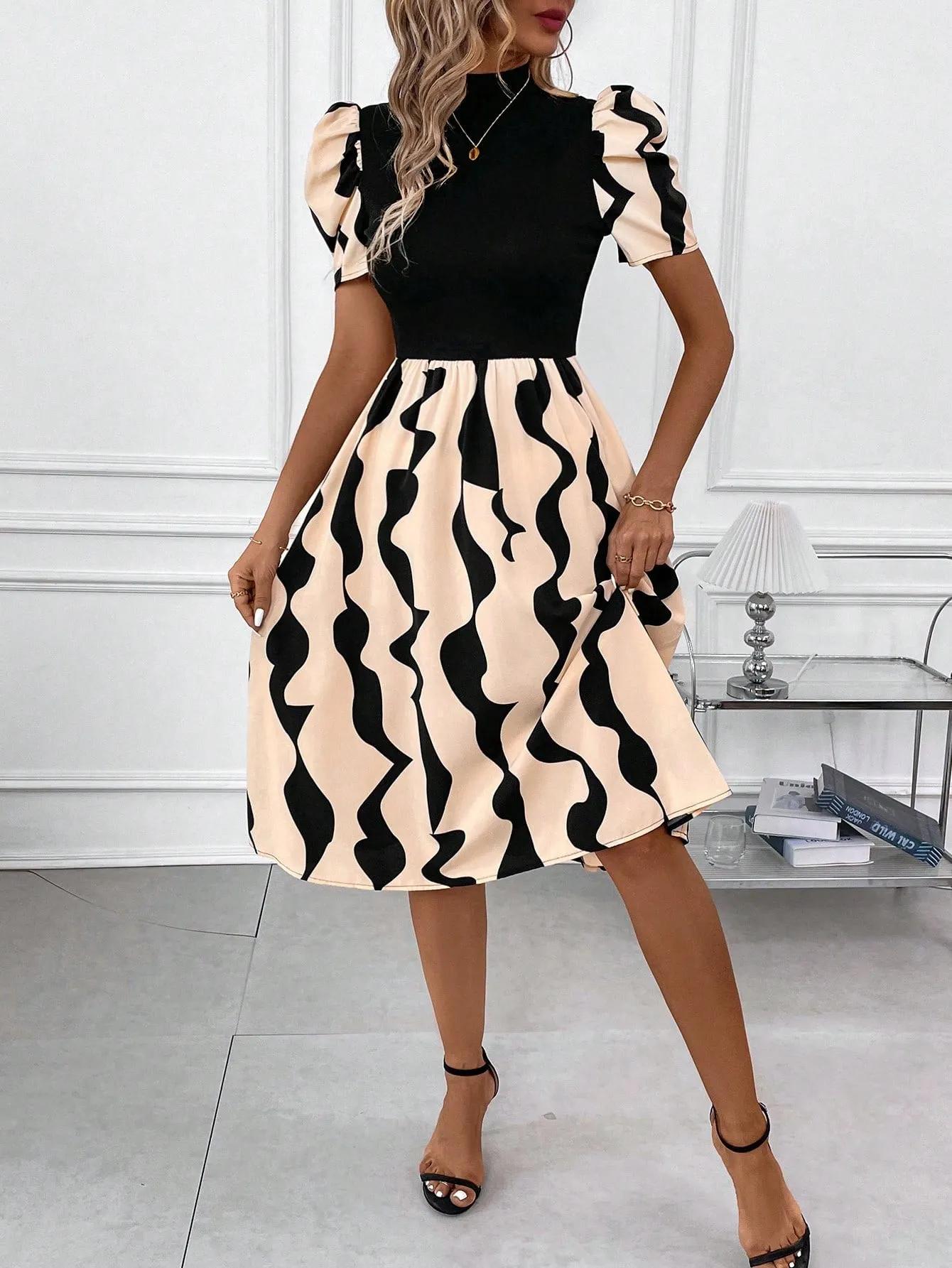 Vestido de manga corta Yin Yang para mujer  CR