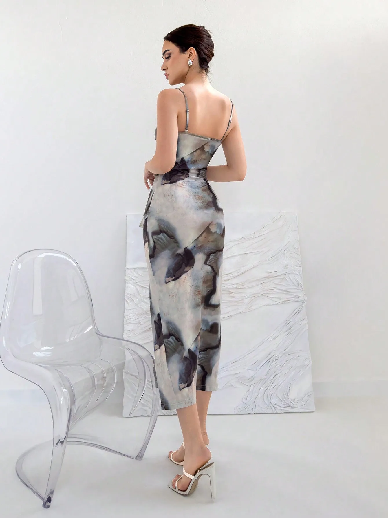 Vestido elegante Aloruh con cuello drapeado en