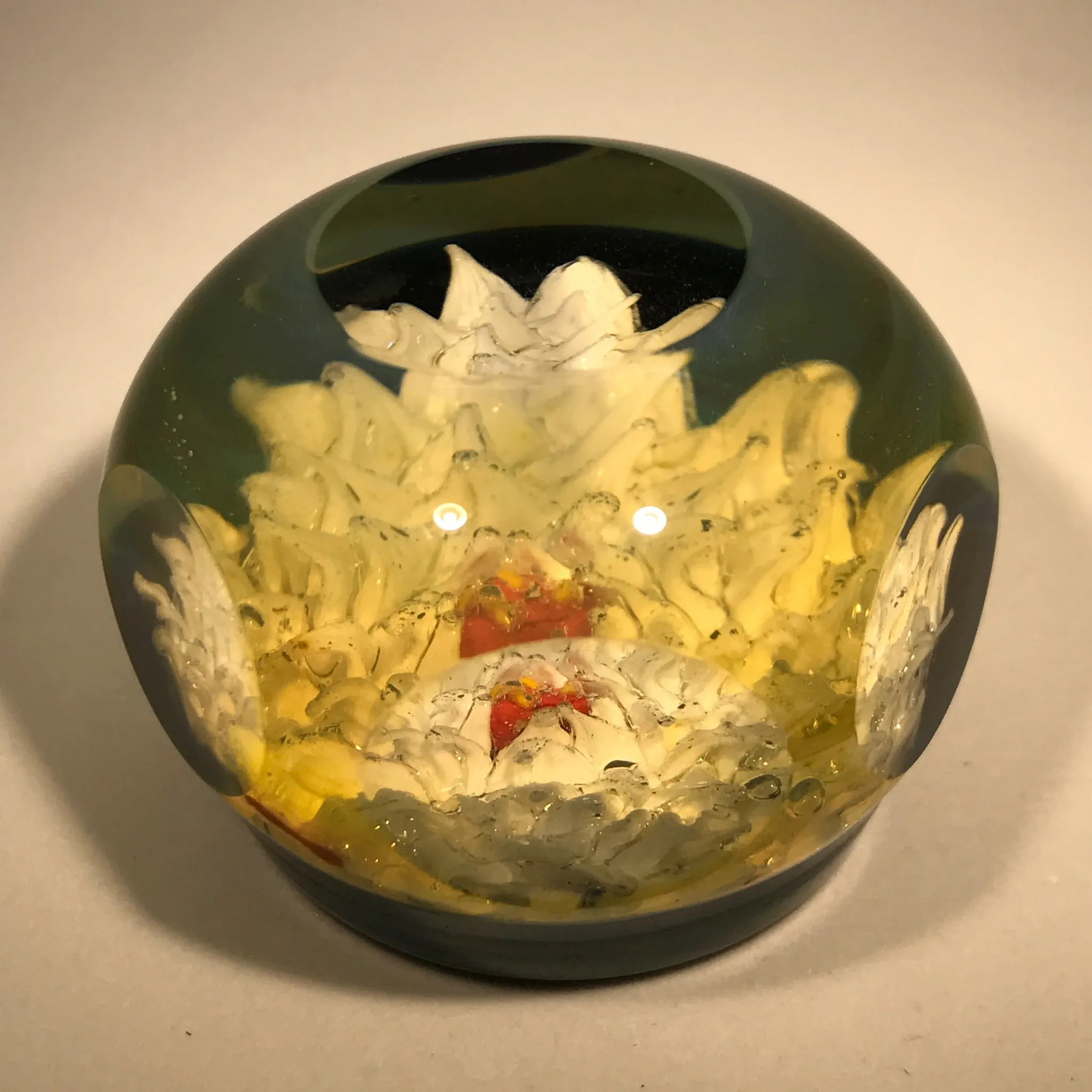Vintage George Sarfi Art Glass Borosilicate Paperweight White Dahlia on Blue